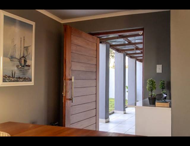 4 BEDROOM HOUSE FOR SALE IN DARLING